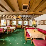Garni Ransburgerhof ホテル フラッハウ