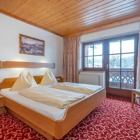 Ξενοδοχείο Garni Ransburgerhof