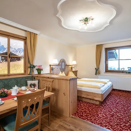 Hotel Garni Ransburgerhof Flachau