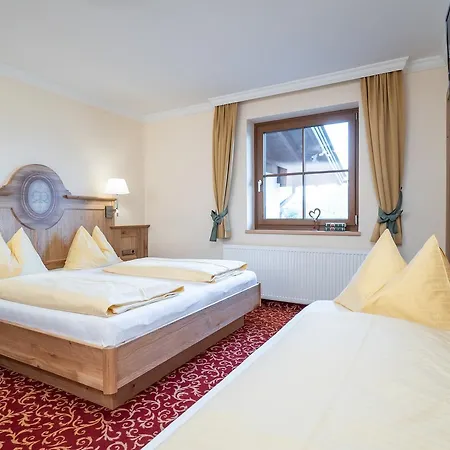 Hotel Garni Ransburgerhof 3*